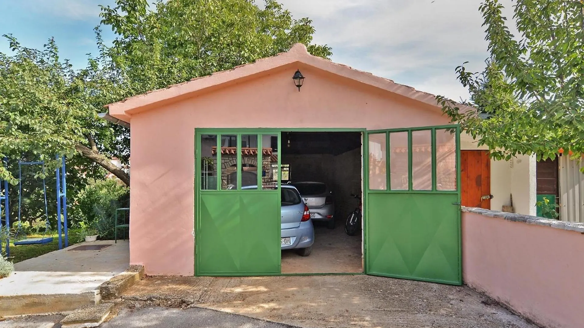 Apartment Ferienwohnung Fuer 5 Personen Ca 64 Qm In Peresiji, Istrien Binnenland Von Istrien Svetvincenat