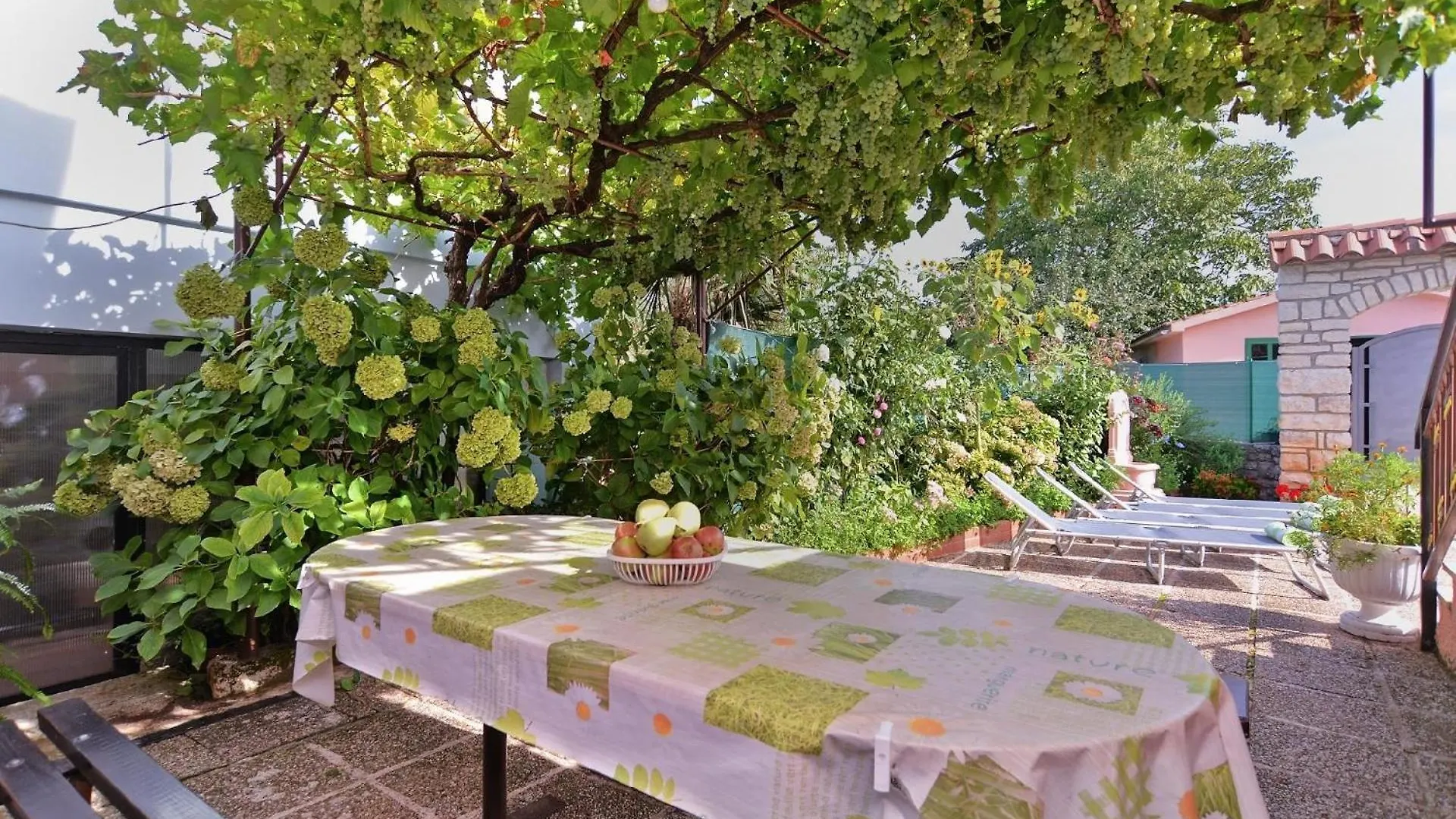 Ferienwohnung Fuer 5 Personen Ca 64 Qm In Peresiji, Istrien Binnenland Von Istrien Svetvincenat Apartment